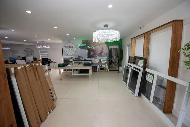 5738 W Hallandale Beach Boulevard, West Park