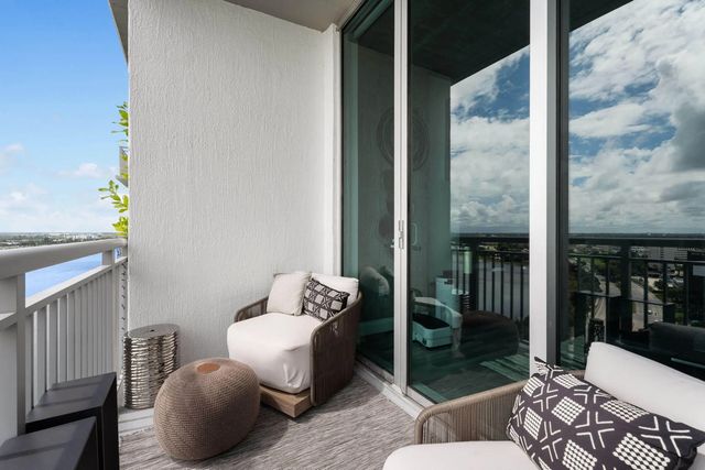 4 of 42 - 300 S Australian Avenue #1515, West Palm Beach, FL