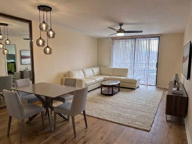 1101 Colony Point Circle #220, Pembroke Pines