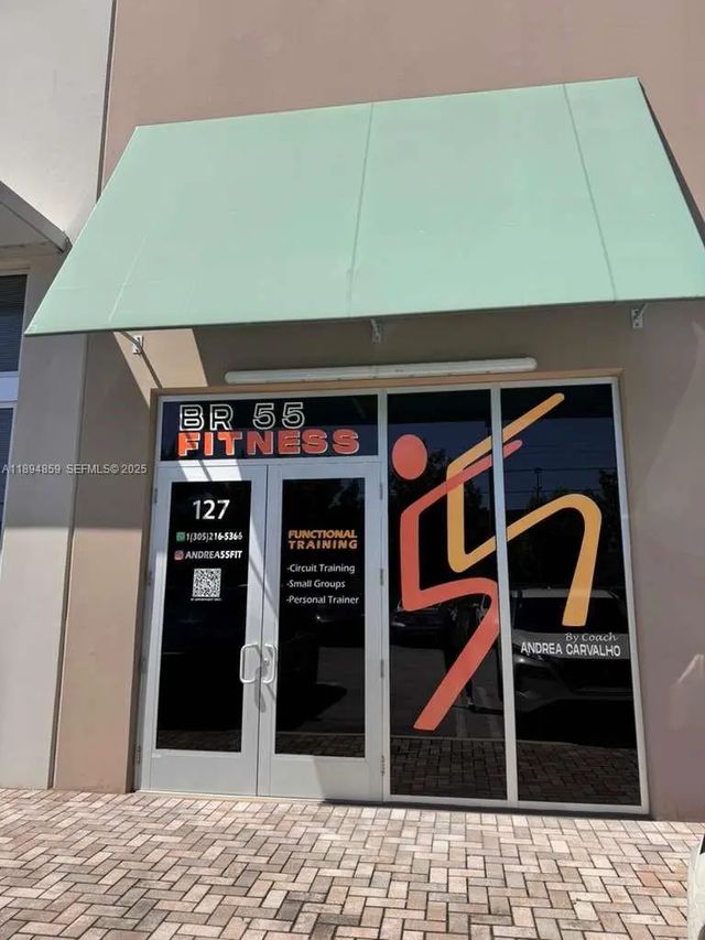 10890 Nw 17th Street #127, Sweetwater