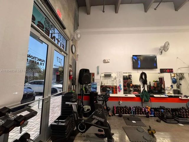5 of 28 - 10890 Nw 17th Street #127, Sweetwater, FL