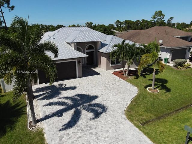 1749 Sw Desert Avenue, Port St. Lucie