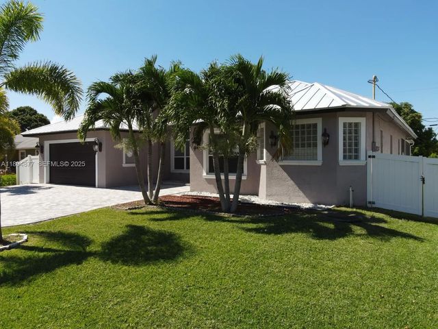 4 of 36 - 1749 Sw Desert Avenue, Port St. Lucie, FL
