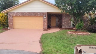 Photo of Listing #F10531396