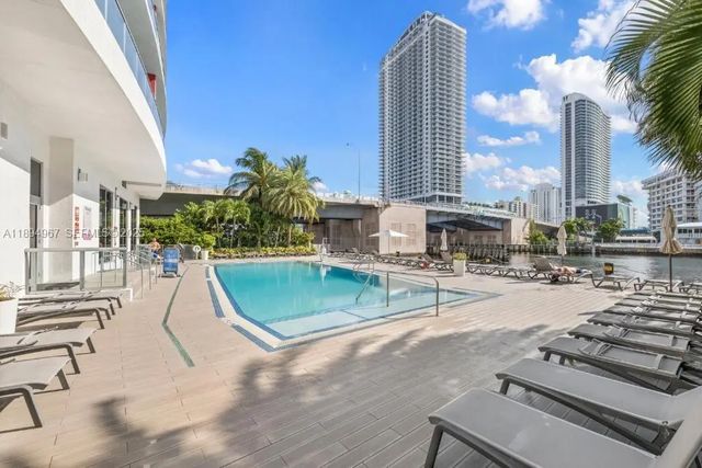 4 of 38 - 2602 E Hallandale Beach Boulevard #r1507, Hallandale Beach, FL