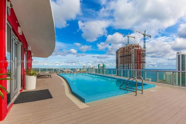 5 of 38 - 2602 E Hallandale Beach Boulevard #r1507, Hallandale Beach, FL