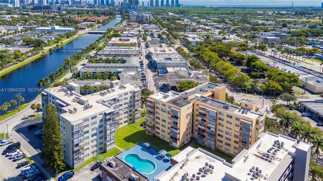 2 of 22 - 16400 Ne 17th Avenue #601, North Miami Beach, FL