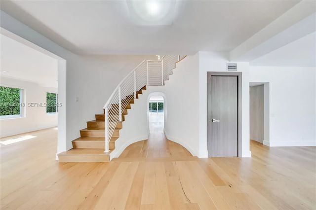 3 of 26 - 5244 Alton Road, Miami Beach, FL