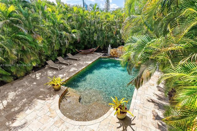 4 of 38 - 12 Ne 26th Street, Wilton Manors, FL