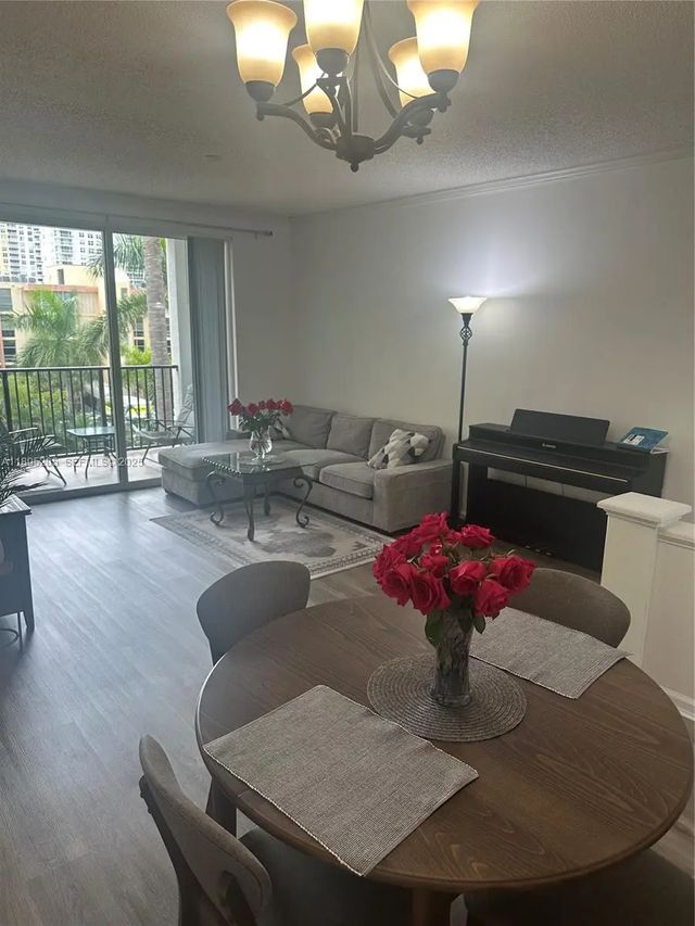 2 of 13 - 17125 N Bay Road #3402, Sunny Isles Beach, FL