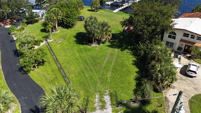 3 of 11 - 4345 Se Mulford Lane, Stuart, FL