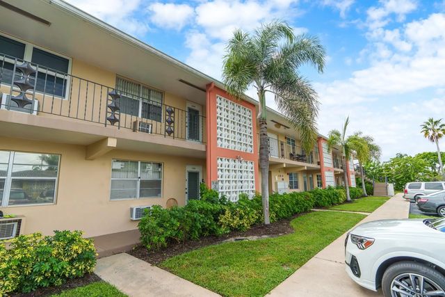 2106 Ne 56th Court #204, Fort Lauderdale