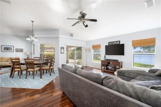 Photo of Listing #F10531596