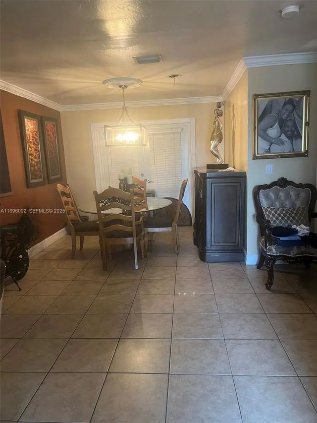 4 of 7 - 20131 Nw 14th Avenue, Miami Gardens, FL