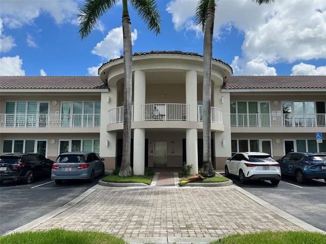 5220 S University Drive #106c, Davie