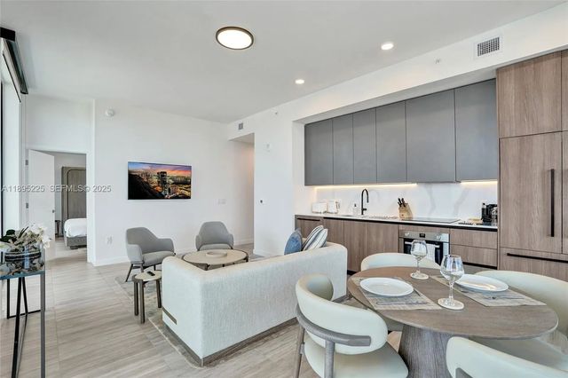 5 of 55 - 580 72nd Street #2102, Miami Beach, FL