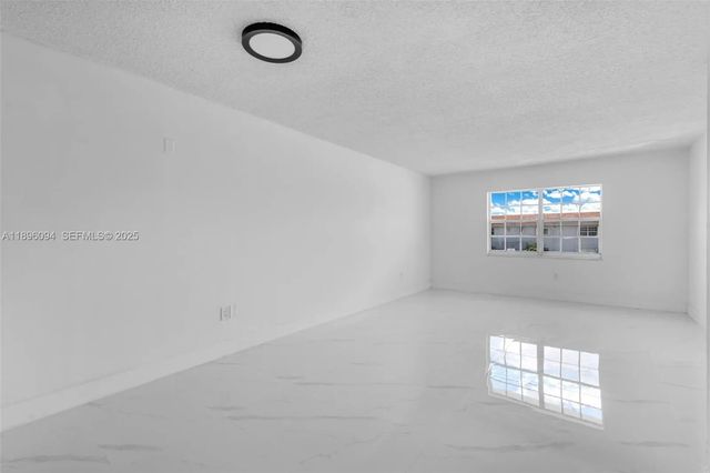 4 of 23 - 4050 Nw 135th Street #21-11, Opa-Locka, FL