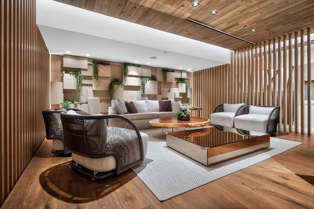 4 of 20 - 2301 Collins Avenue #1015, Miami Beach, FL