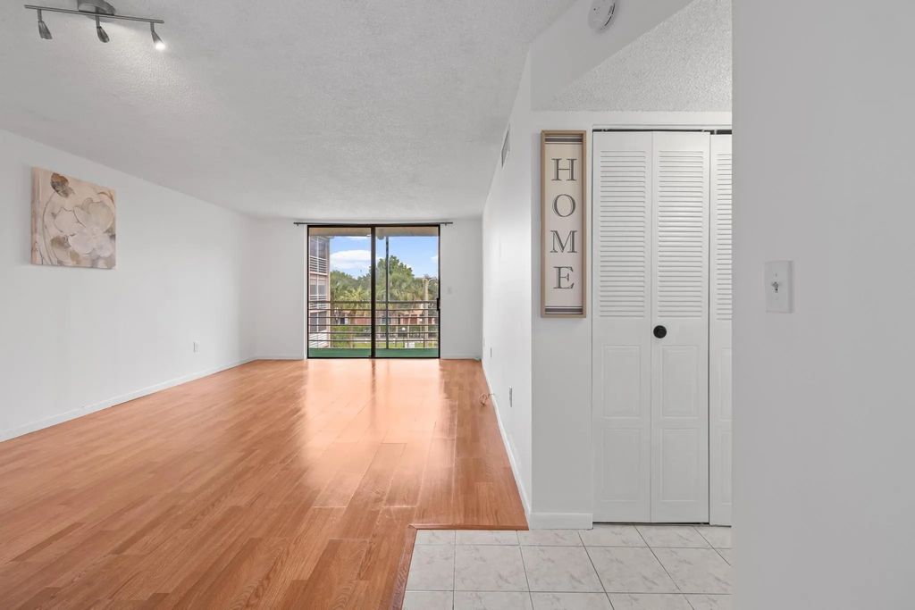 1830 Sw 81st. Avenue ##4317, North Lauderdale