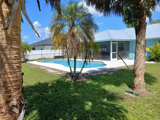 3 of 10 - 4522 Floral Street, Port St. Lucie, FL