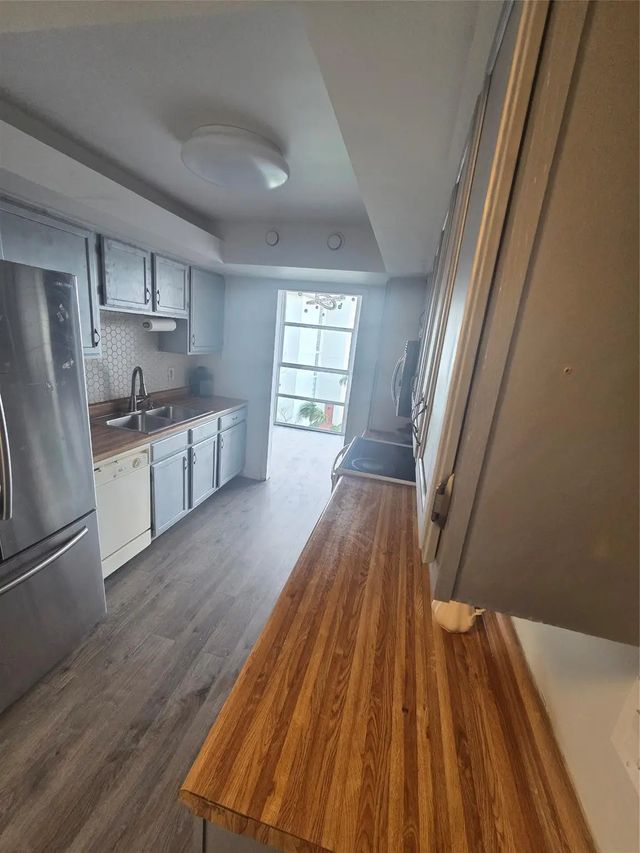 3 of 24 - 801 Three Islands Boulevard #409, Hallandale Beach, FL
