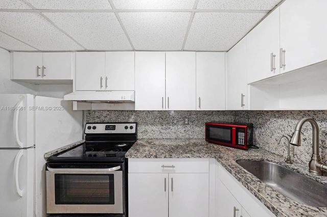 4 of 9 - 8005 W Six Avenue #b, Hialeah, FL