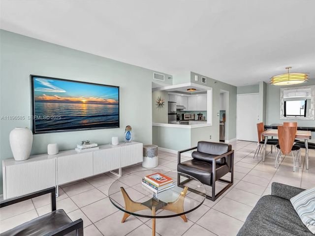 3 of 22 - 1775 Washington Avenue #8b, Miami Beach, FL