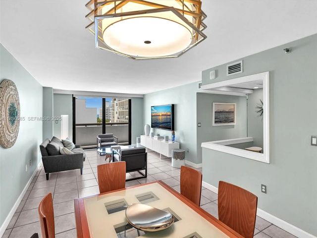 5 of 22 - 1775 Washington Avenue #8b, Miami Beach, FL