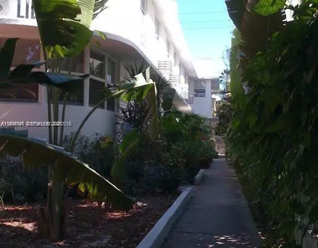3 of 31 - 845 Michigan Avenue, Miami Beach, FL