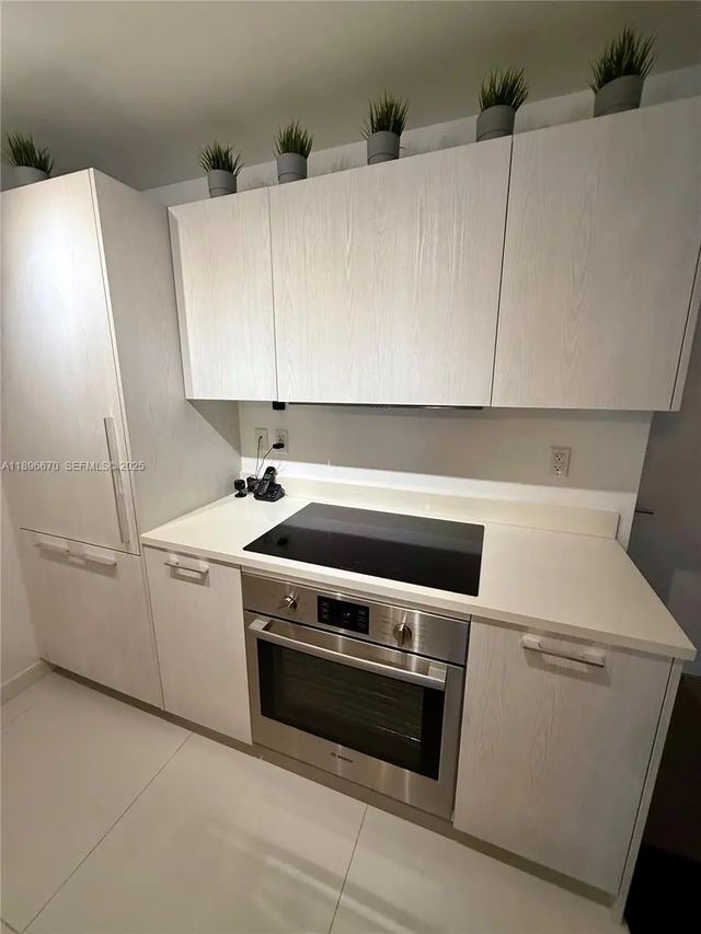 4 of 48 - 501 Ne 31st Street #602, Miami, FL