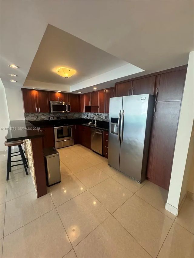 4 of 20 - 19370 Collins Avenue #1427, Sunny Isles Beach, FL