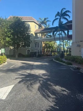 Photo of Listing #R11132585