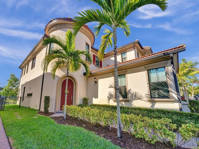 9345 Carrington Avenue, Parkland