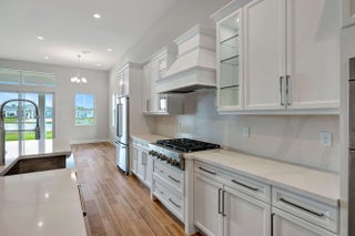 Photo of Listing #R11132656