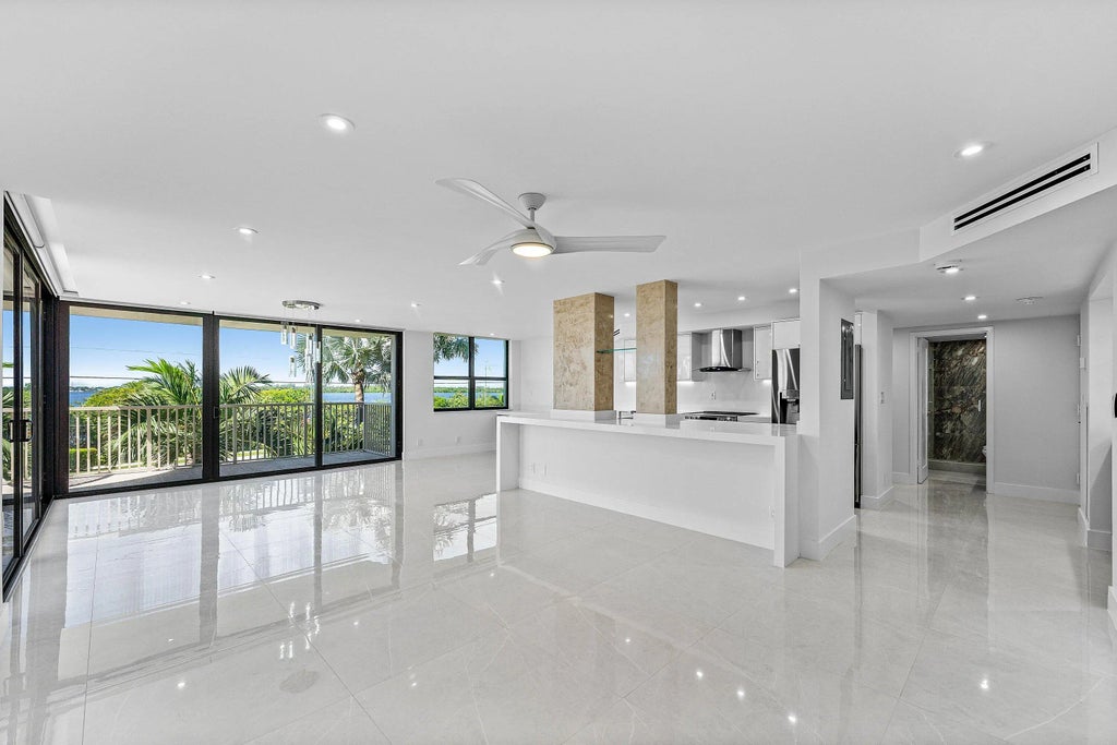 5480 N Ocean Drive #b1c, Singer Island