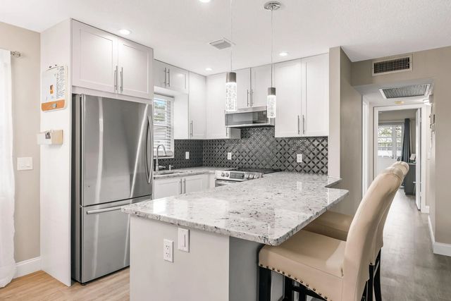 5 of 55 - 184 Oakridge L #184, Deerfield Beach, FL