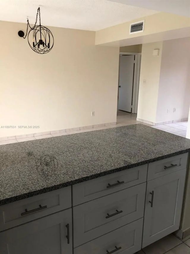 2 of 7 - 8401 Sw 107th Avenue #313e, Miami, FL