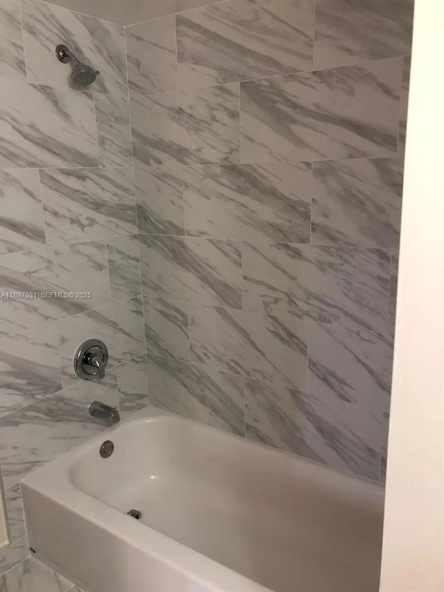 5 of 7 - 8401 Sw 107th Avenue #313e, Miami, FL