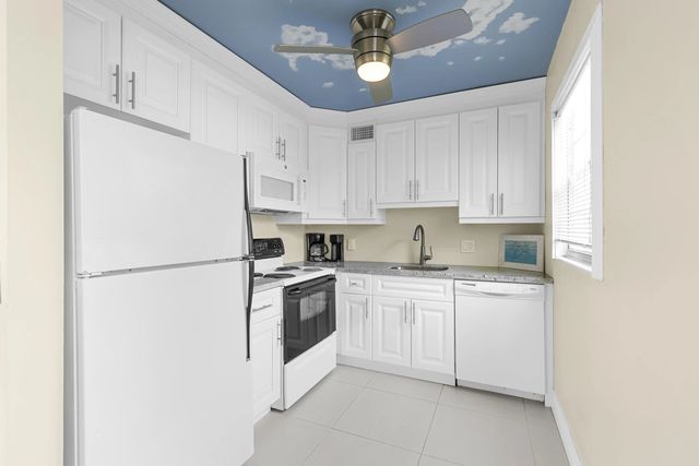 209 Ventnor M #209, Deerfield Beach