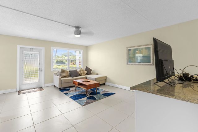 4 of 45 - 209 Ventnor M #209, Deerfield Beach, FL