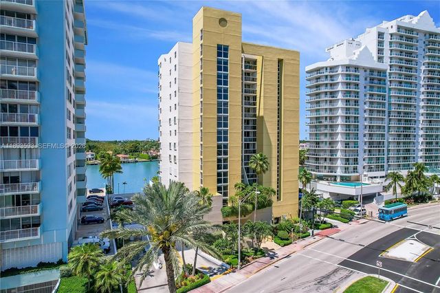 5880 Collins Avenue #403, Miami Beach