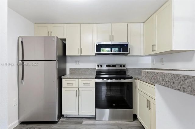 5 of 21 - 9877 Nob Hill Court #9877, Sunrise, FL