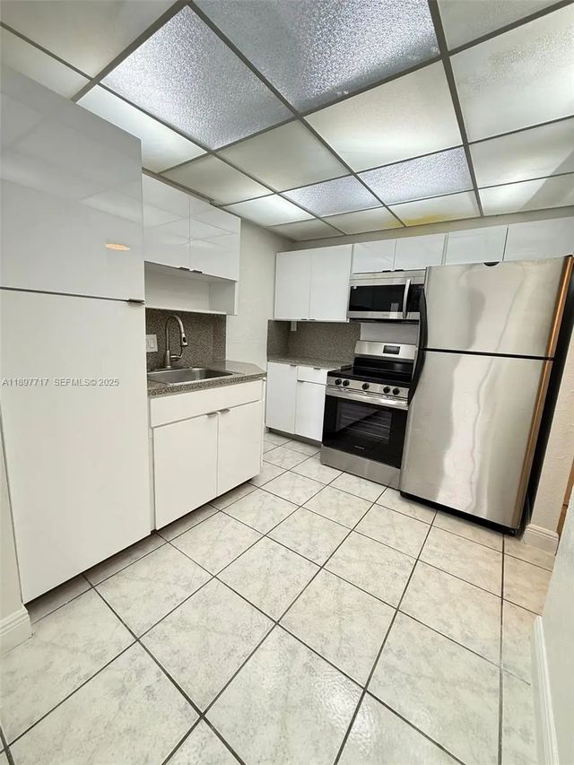 2 of 20 - 13499 Biscayne Boulevard #811, North Miami, FL