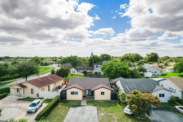 3 of 54 - 4216 Sw 138th Court, Miami, FL