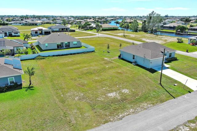 4 of 30 - 3548 Nw 21st Terrace, Cape Coral, FL