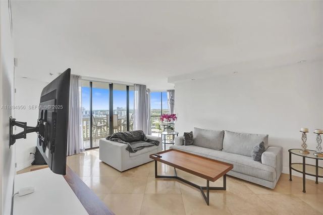 2 of 99 - 1000 E Island Boulevard #1403, Aventura, FL