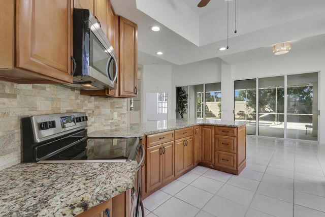 4 of 47 - 220 Nw Bentley Circle, Port St. Lucie, FL