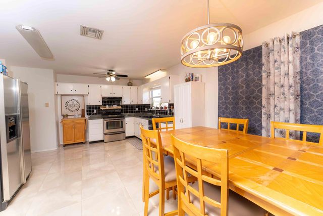 5 of 23 - 382 Se Evans Avenue, Port St. Lucie, FL