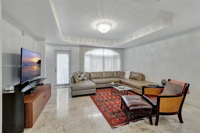 5 of 27 - 18409 Ne 27th Court #156, Aventura, FL