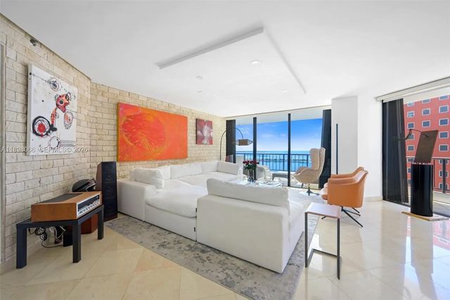 2 of 38 - 1581 Brickell Avenue #2005, Miami, FL